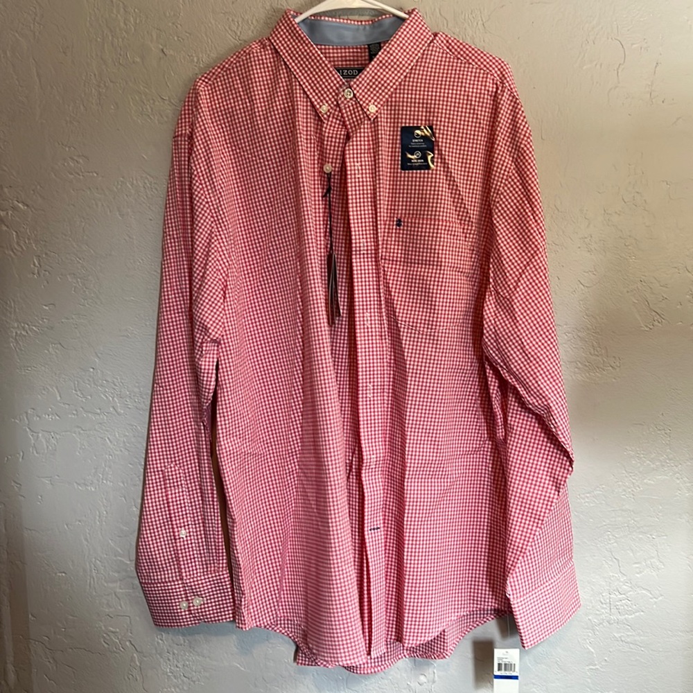 Izod The Advantage Gingham button down shirt